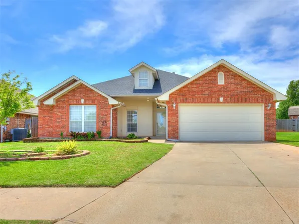 10936 NW 37th St, Yukon, OK 73099