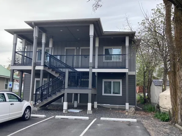 707 2nd St, Cheney, WA 99004