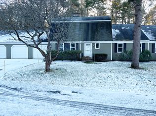 39 Applegate Ln #39, Falmouth, ME 04105