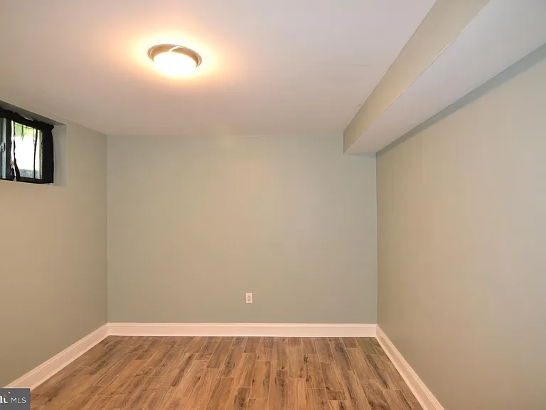 17312 Amity Dr — Photo 27
