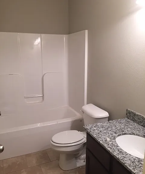 3102 Amberwood Ave #1 — Photo 8