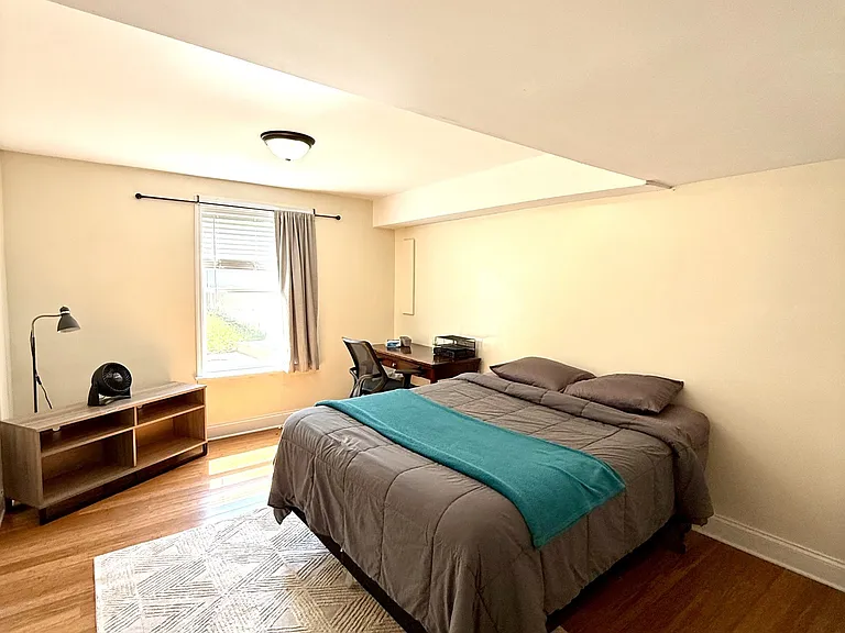 410 Lancaster Ave — Photo 47