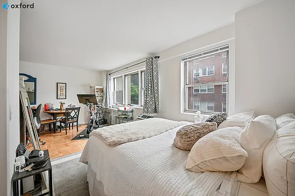 Rented by Oxford Property Group | media 11