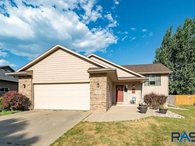 7005 S Hughes Ave, Sioux Falls, SD, 57108