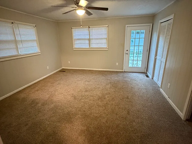 1653 Arrowhead Dr — Photo 6