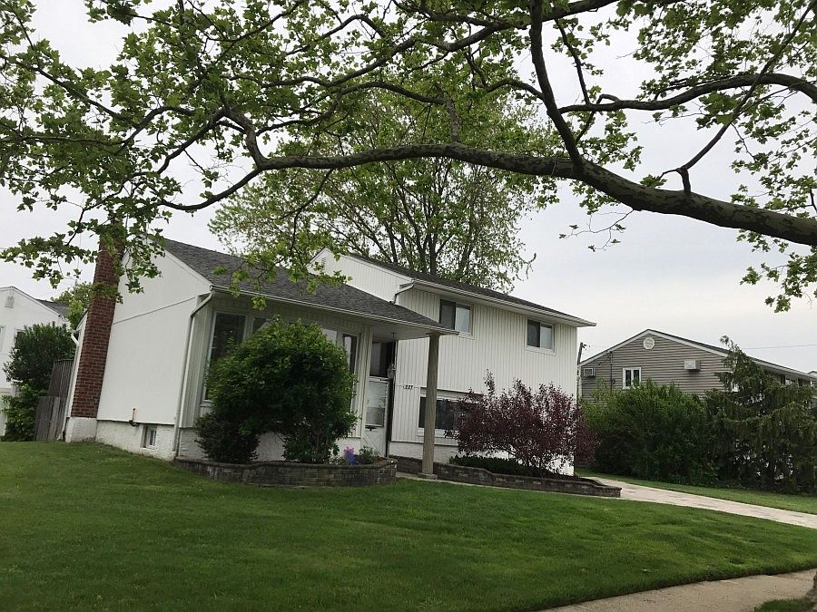 227 Mercury St, East Meadow, NY 11554 Zillow