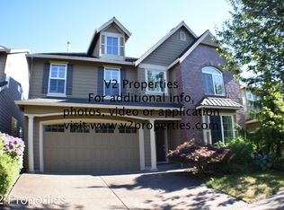 11862 SE Aerie Crescent Rd, Happy Valley, OR 97086