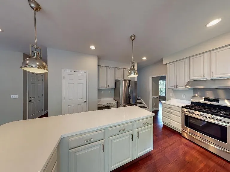 425 New Parkside Dr — Photo 23