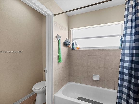 3rd image of 1615 Merrimack Ct