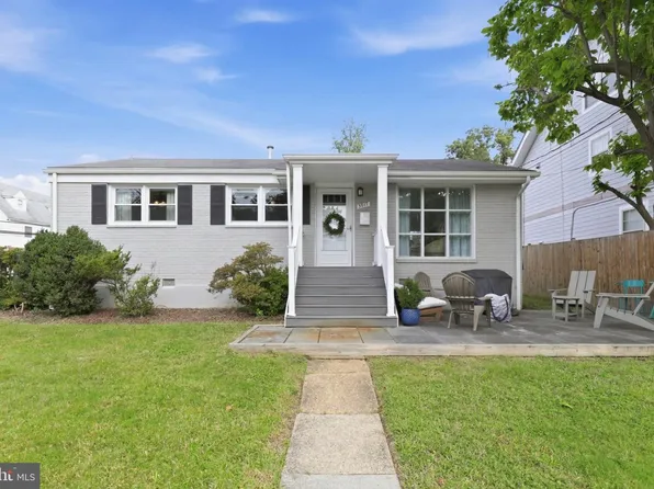 3917 17th St N, Arlington, VA 22207