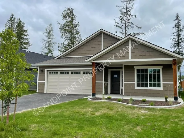 220 Carnelian Ave, Ponderay, ID 83852