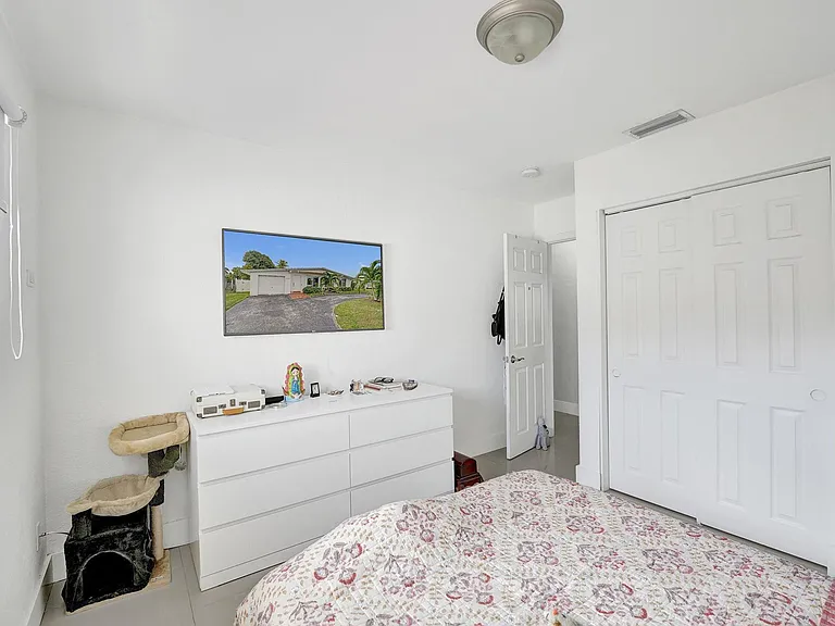 3322 McKinley St — Photo 38