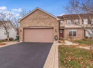 25331 Forest Edge Dr, Channahon, IL 60410