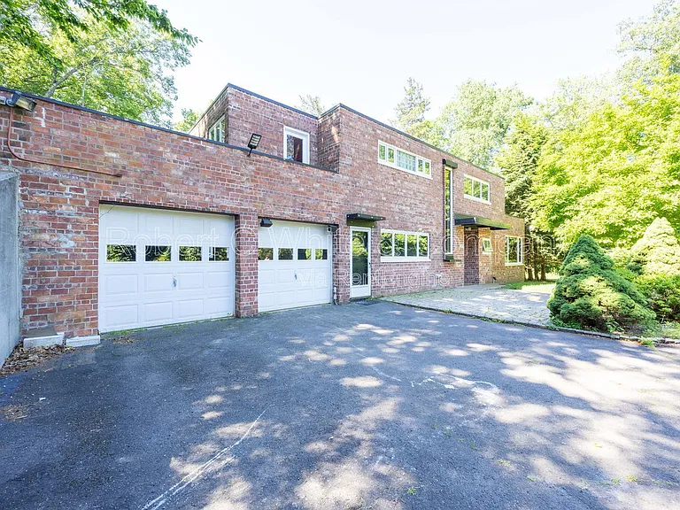 205 Jinny Hill Rd — Photo 3