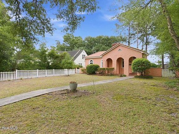 3rd image of 1411 Hawthorne Road
