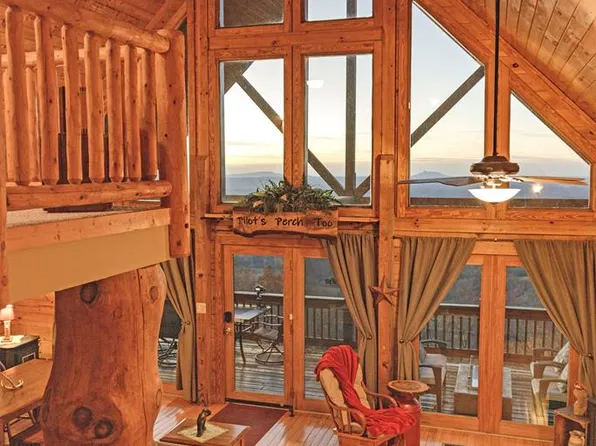 1348 Starry Nights Dr, Fancy Gap, VA 24328