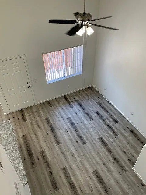 2 bed, 2.5 bath, 1020 sqft, $1,749 — Photo 3