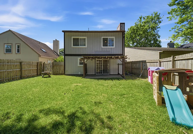 1810 Delaney St — Photo 31