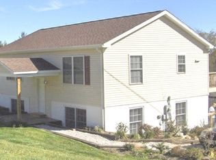 1810 Brooksfield Rd, Blacksburg, VA 24060