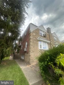 729 E Upsal St, Philadelphia, PA, 19119