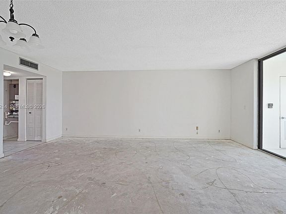 4th image of 7330 NW 18th St APT 204
