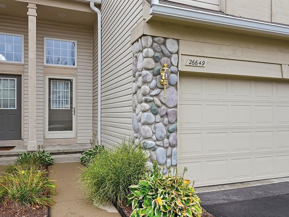 26649 Kirkway Dr, photo 2