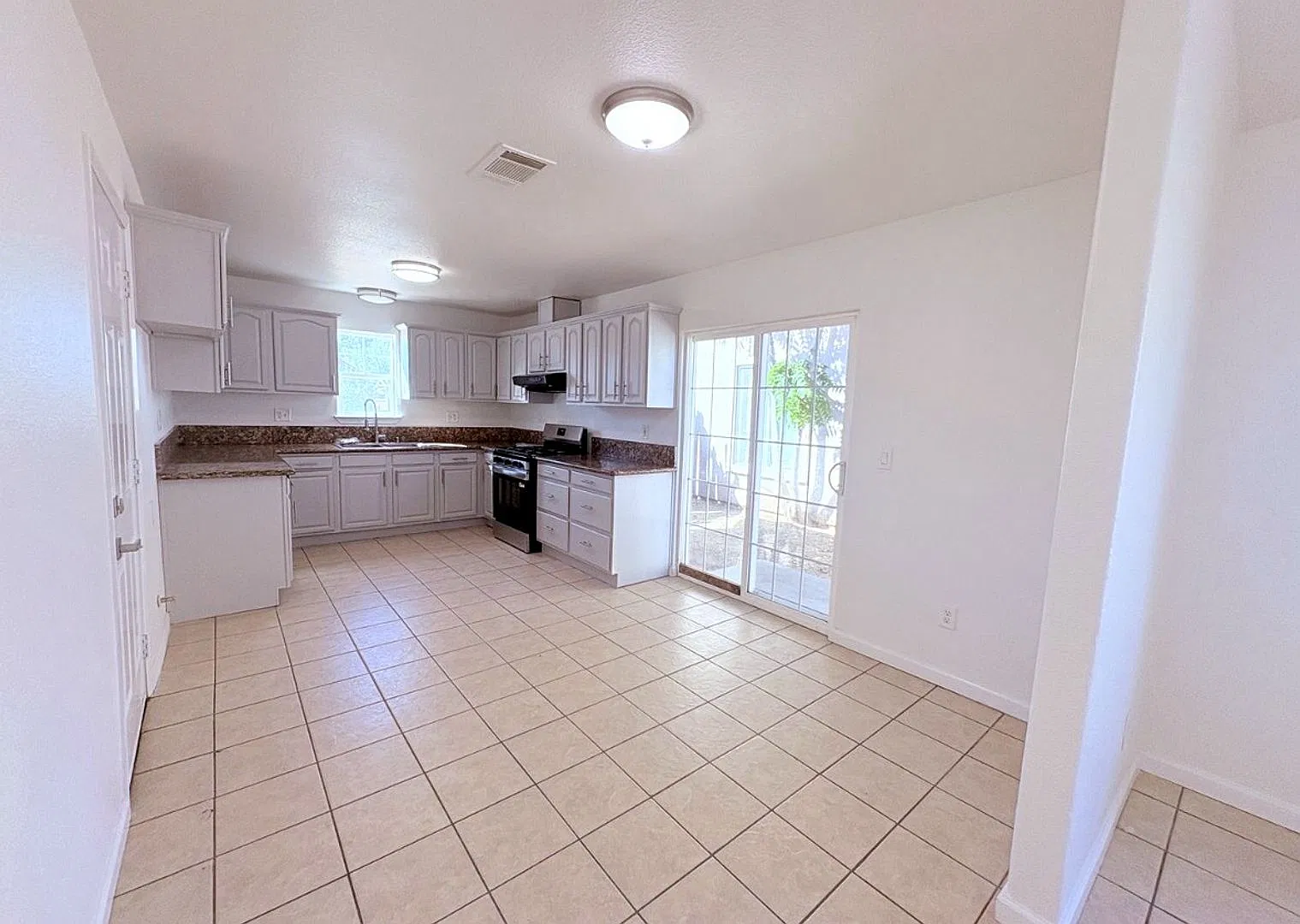 1405 Nogales St - Sacramento 95838 — Photo 3