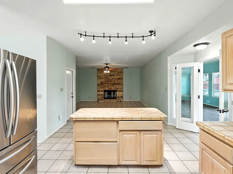 19415 Encino Smt — Photo 9
