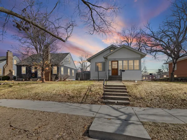 3646 Halifax Ave N, Robbinsdale, MN 55422