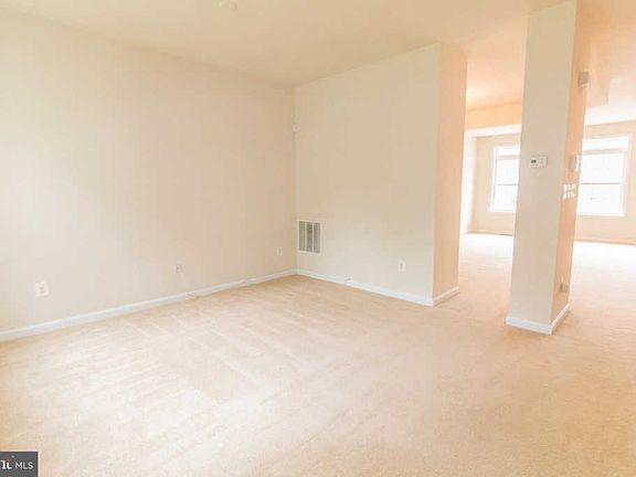 5th image of 3378 Beechcliff Dr