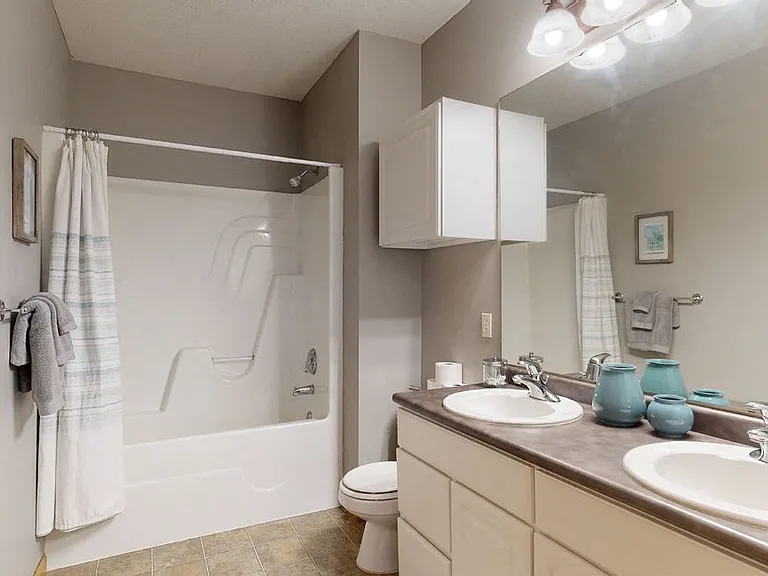 Stone Creek Villas — Photo 121