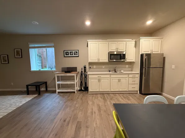 23621 44th Dr SE Floor 1, Bothell, WA 98021