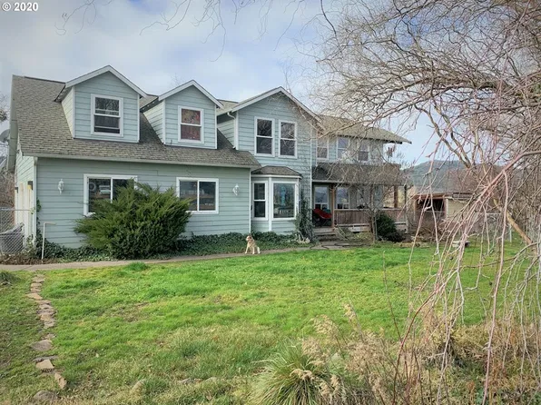 1350 Dry Cres, Eagle Pt, OR 97524