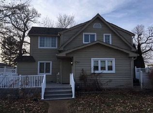 41044 N Westlake Ave, Antioch, IL 60002