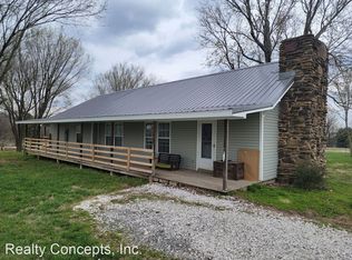 821 Ford Ln, Lowell, AR 72745