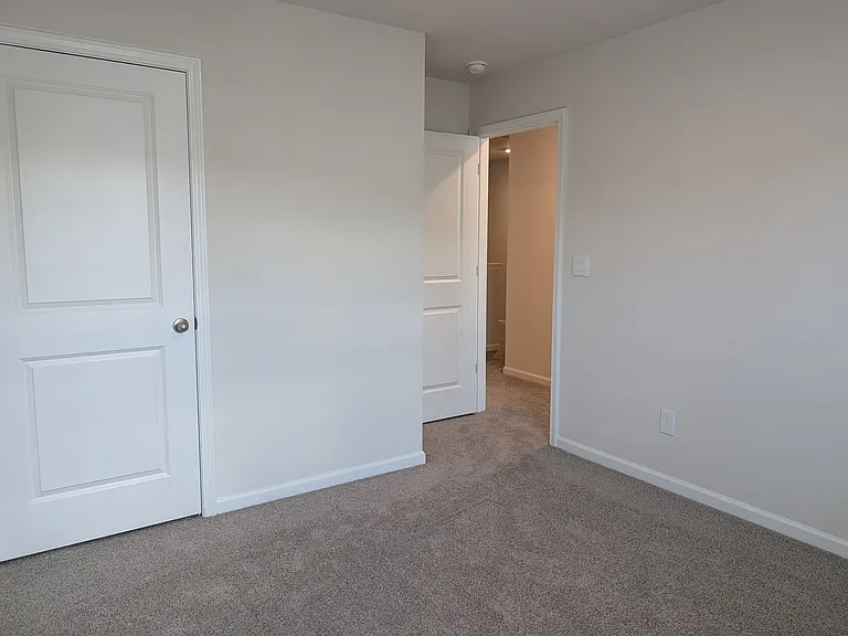 5132 Hyrule Dr — Photo 11