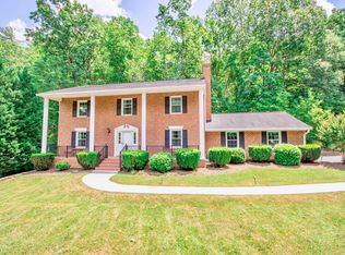 5908 Lakemont Dr, Roanoke, VA 24018