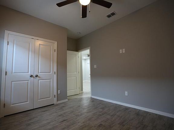 4th image of 1502 Heritage Dr #4