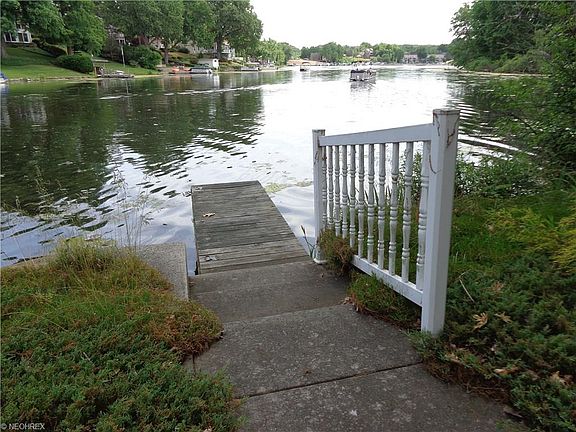 2nd image of 114 Lake Front Dr