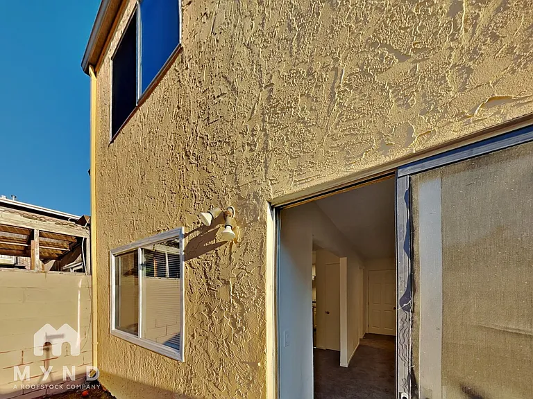 6290 Bancroft Ave — Photo 18