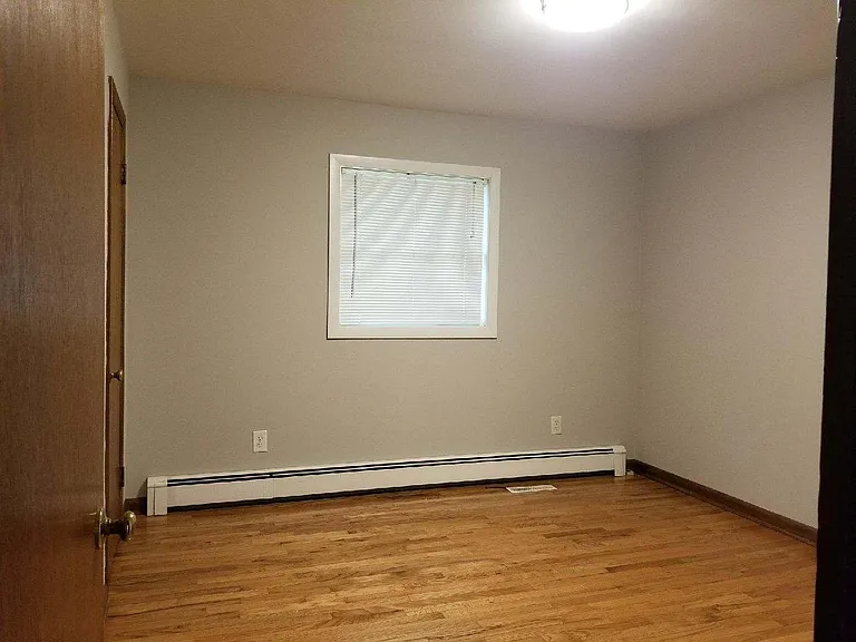 1516 Riggert Rd — Photo 4