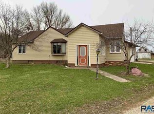 1272 Jefferson Ave, Rock Rapids, IA 51246