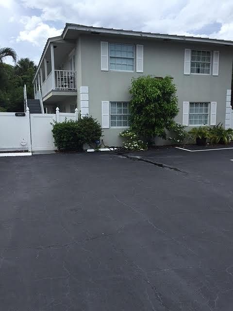 1st image of 5207 N Flagler Dr APT 2