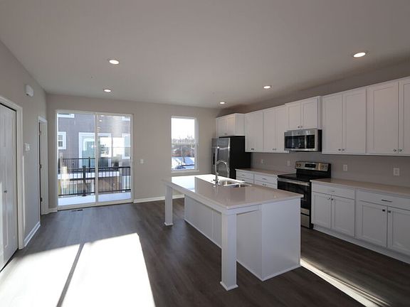 5th image of 7680 Cruise Way #7680