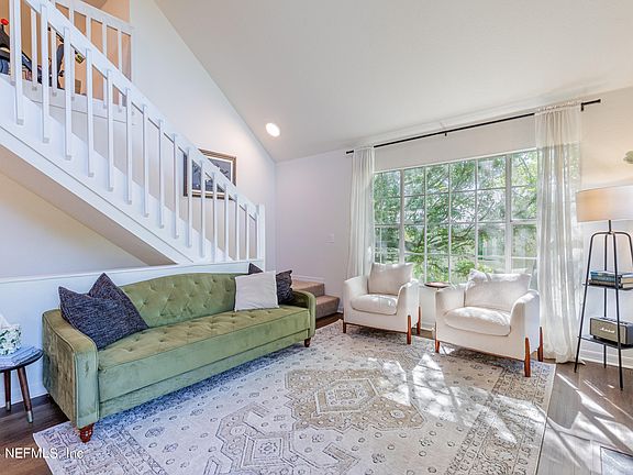 5th image of 13703 RICHMOND PARK Drive N #2909