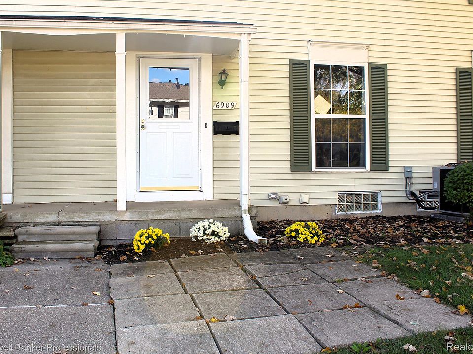 1st image of 6909 Harvard Ln #277