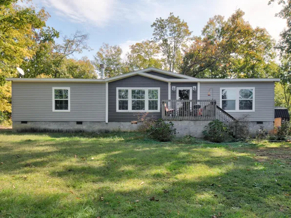 439 Ridgeland Rd, Rossville, GA 30741