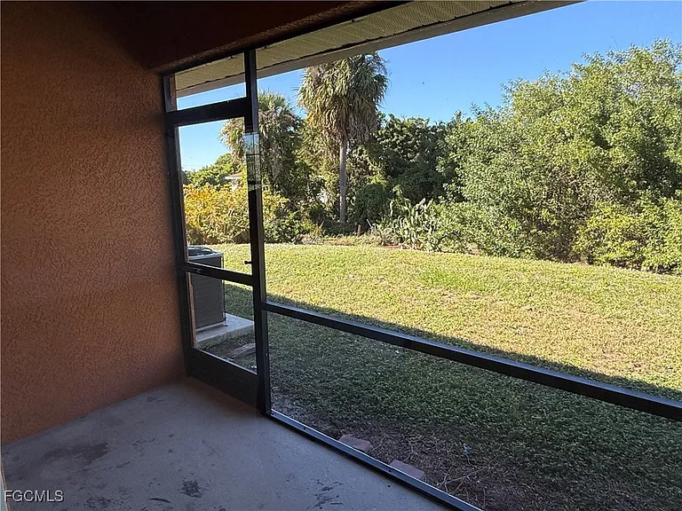 633 Alabama Rd S — Photo 16