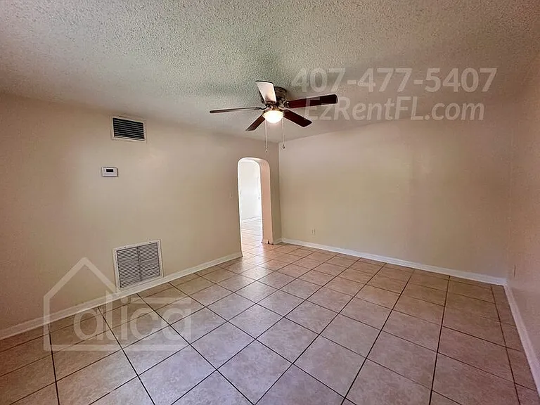 2905 Villa Dr — Photo 3