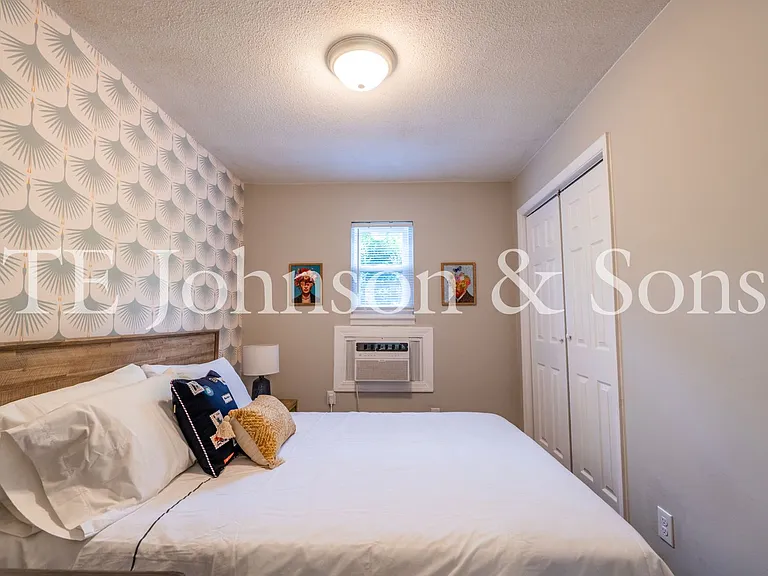 651 Summit St #A — Photo 17